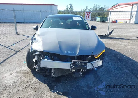 2022 Kia K5 Gt-Line z USA, uszkodzony, nr VIN 5XXG64J20NG142780